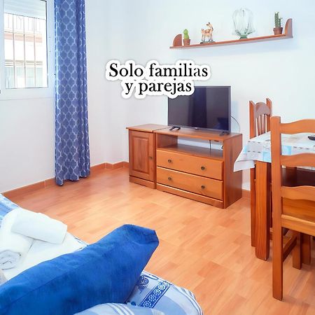 Apartamentos Tranquilos Conil Facil Aparcamiento コニル・デ・ラ・フロンテラ エクステリア 写真