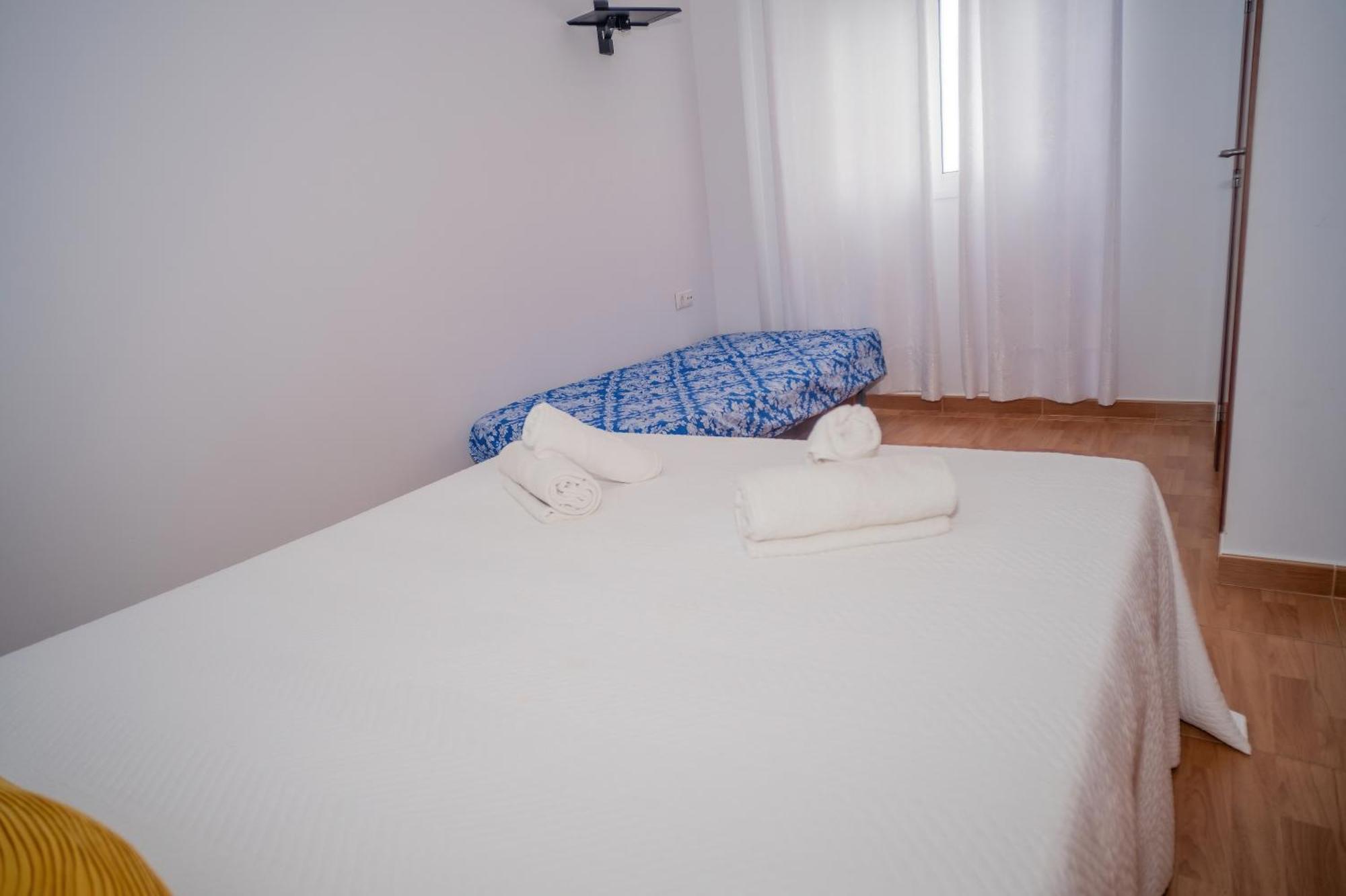 Apartamentos Tranquilos Conil Facil Aparcamiento コニル・デ・ラ・フロンテラ エクステリア 写真