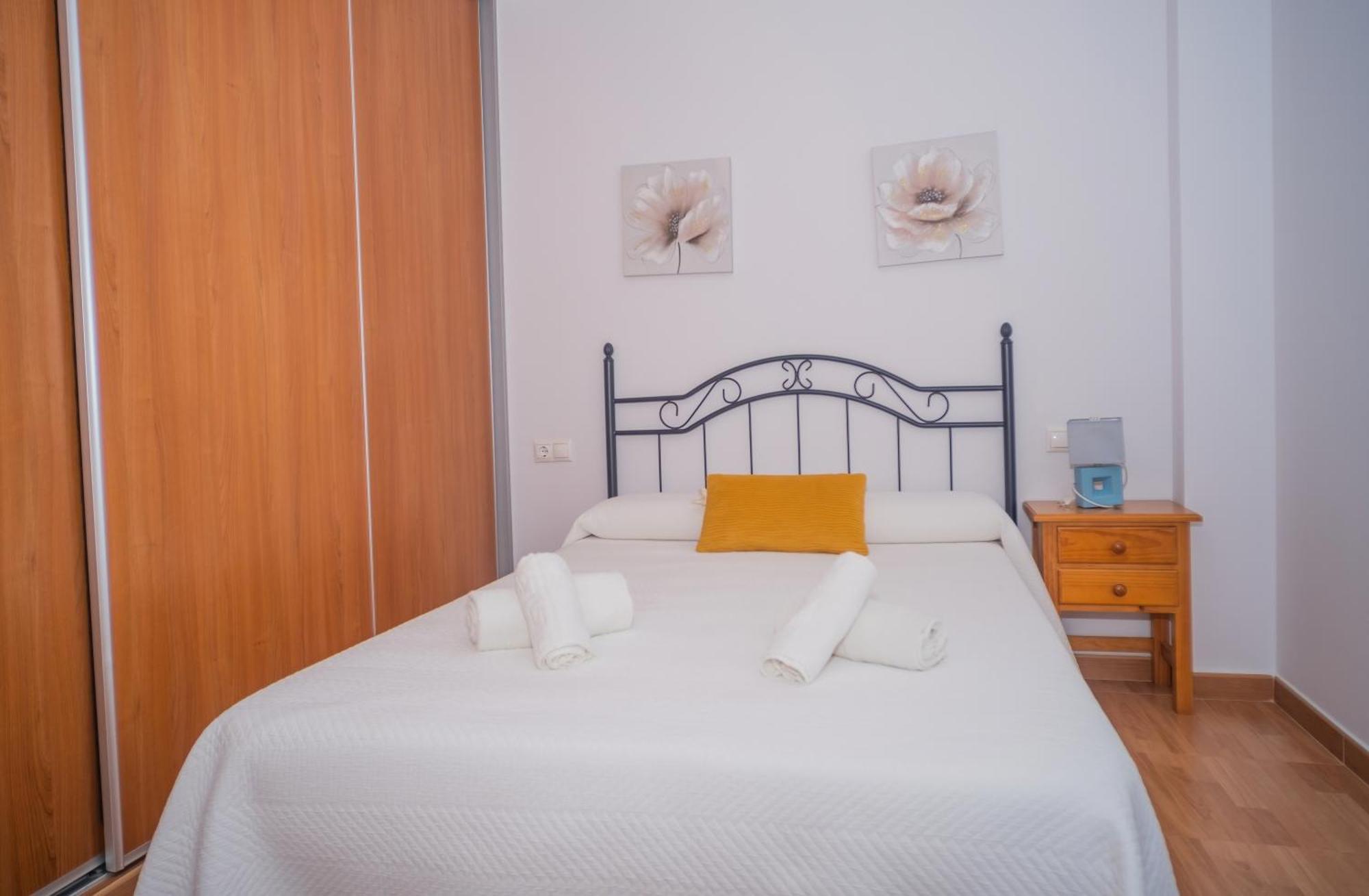 Apartamentos Tranquilos Conil Facil Aparcamiento コニル・デ・ラ・フロンテラ エクステリア 写真