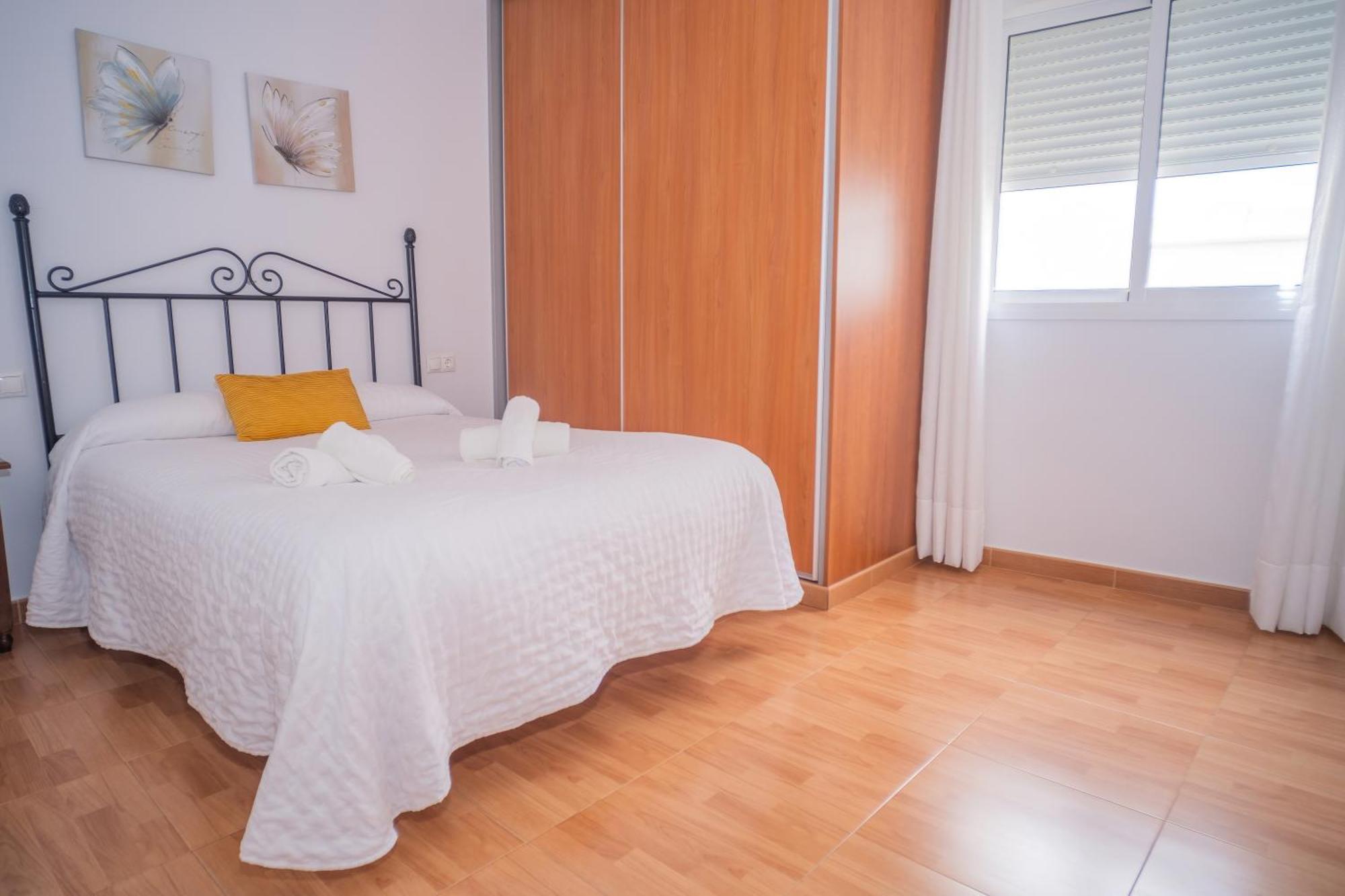Apartamentos Tranquilos Conil Facil Aparcamiento コニル・デ・ラ・フロンテラ エクステリア 写真