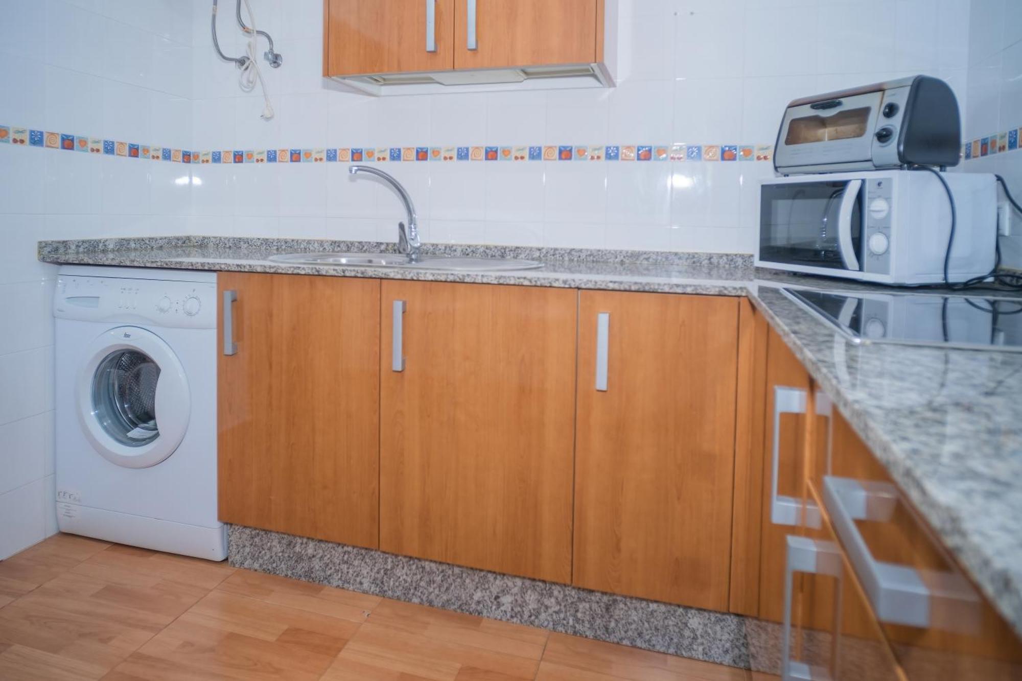 Apartamentos Tranquilos Conil Facil Aparcamiento コニル・デ・ラ・フロンテラ エクステリア 写真