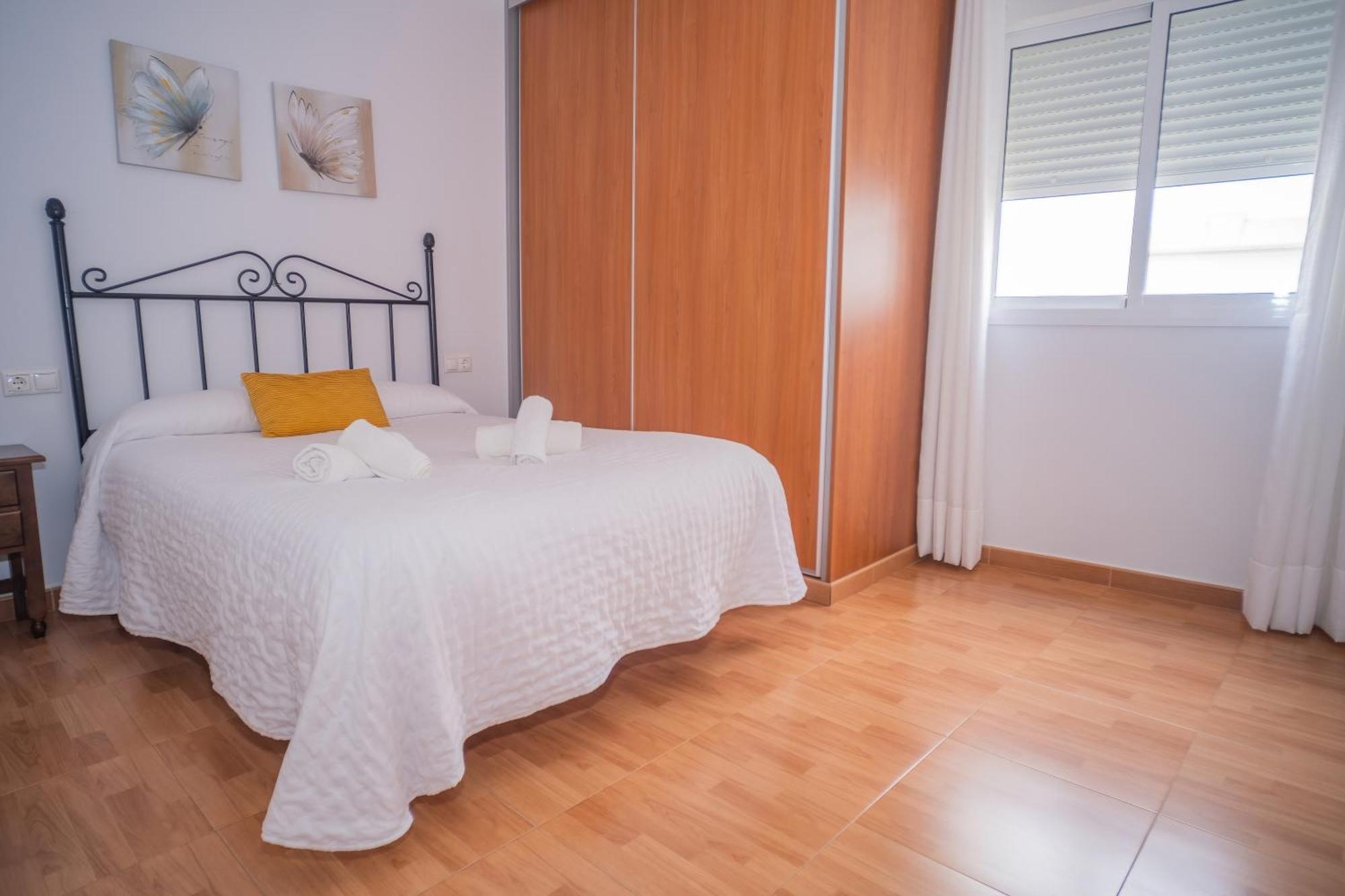 Apartamentos Tranquilos Conil Facil Aparcamiento コニル・デ・ラ・フロンテラ エクステリア 写真
