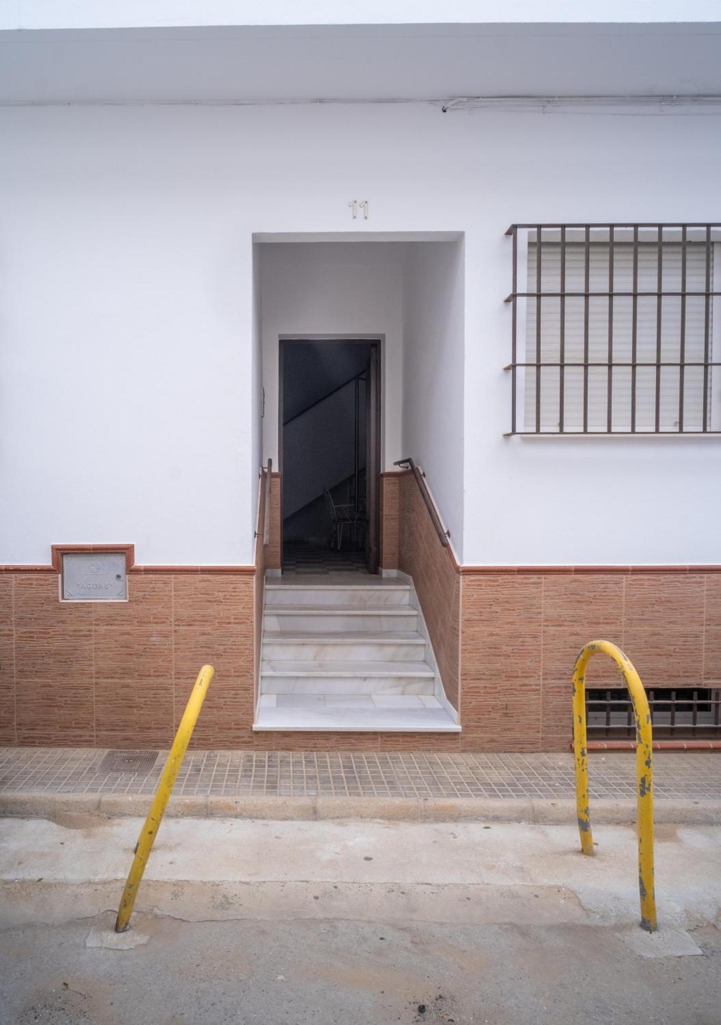 Apartamentos Tranquilos Conil Facil Aparcamiento コニル・デ・ラ・フロンテラ エクステリア 写真