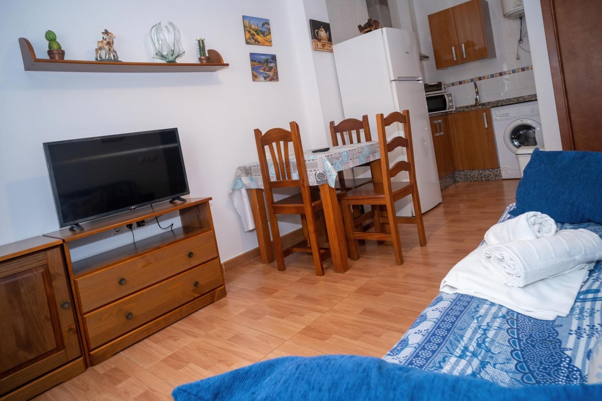 Apartamentos Tranquilos Conil Facil Aparcamiento コニル・デ・ラ・フロンテラ エクステリア 写真