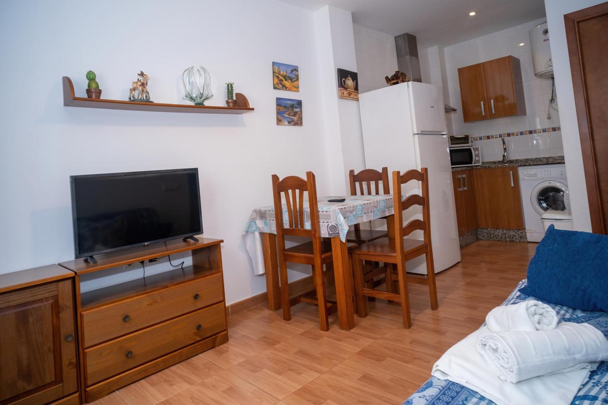 Apartamentos Tranquilos Conil Facil Aparcamiento コニル・デ・ラ・フロンテラ エクステリア 写真